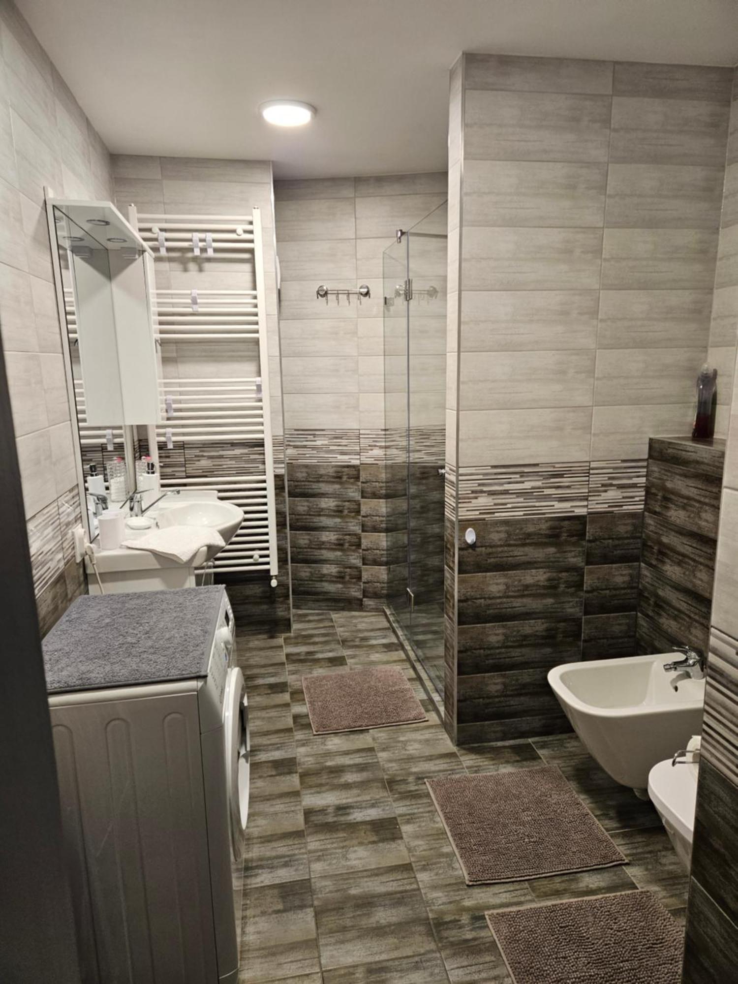 D3 Basilica Luxury Spacious Free Parking For 1 Car Budapest Ngoại thất bức ảnh